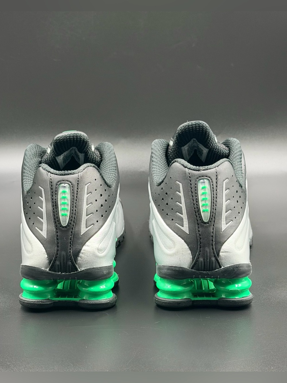 Nike Shox R4 'Green' - Picture 4 of 11